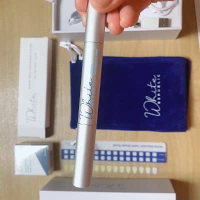 White Republic's Desensitizing Gel Pen which is very helpful in eliminating tooth sensitivity and strengthening the teeth enamel.