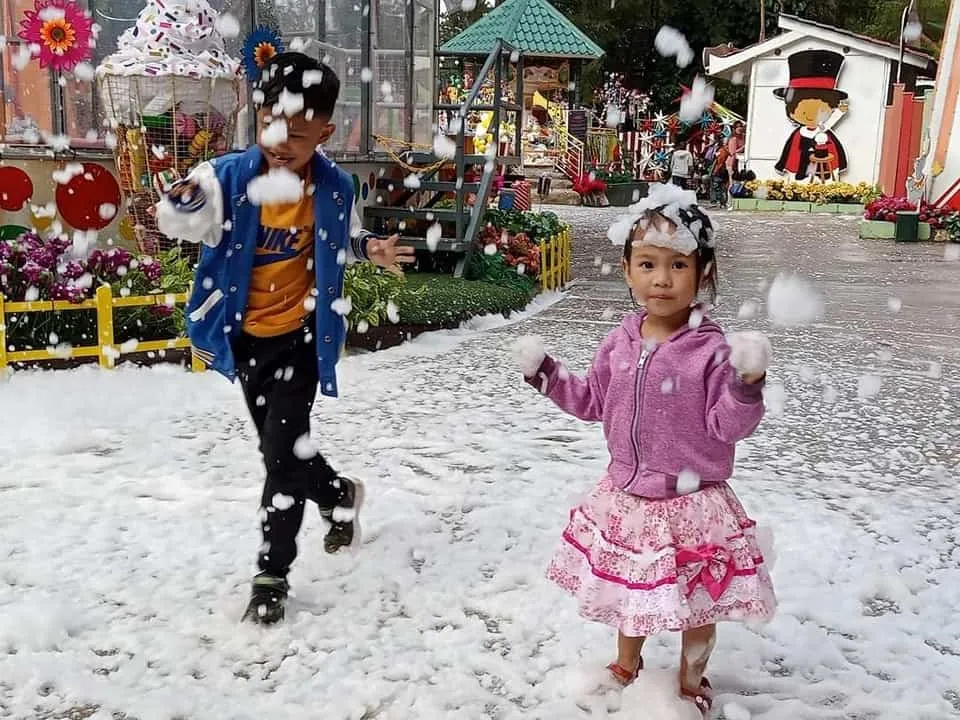 Baguio Country Club Christmas Village Snow Play